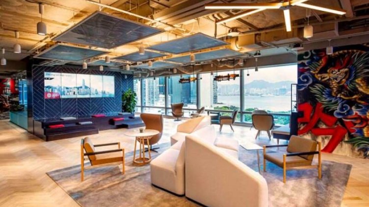 JLL’s new Hong Kong sustainable design office which achieved the LEED Platinum certification